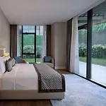 Hotel Movenpick Living West 5*