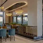 Movenpick Living West