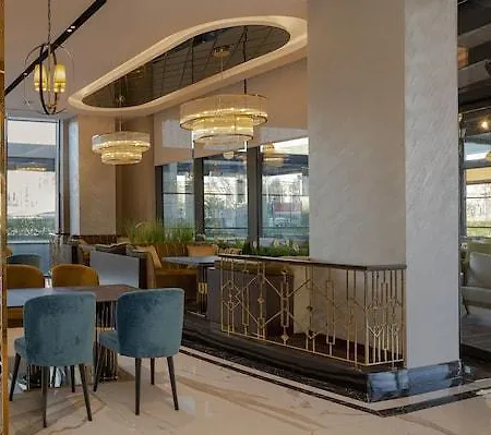 Movenpick Living West