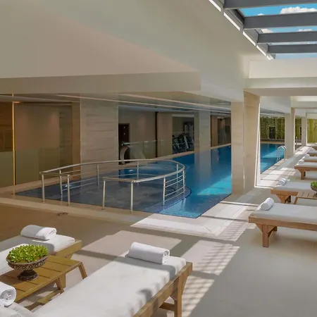 Hotel Movenpick Living West 5*