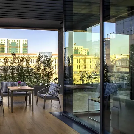 Movenpick Living West 5*