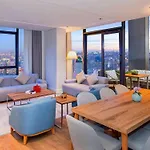 Movenpick Living West 호텔