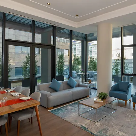 Movenpick Living West 5*