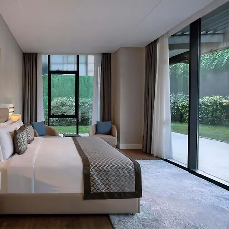 Отель Movenpick Living West 5*