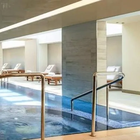 Отель Movenpick Living West