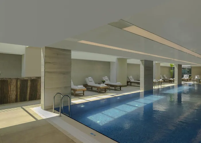 Hotel Movenpick Living West 5*