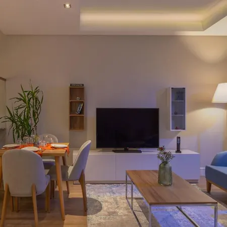 Ξενοδοχείο Movenpick Living West