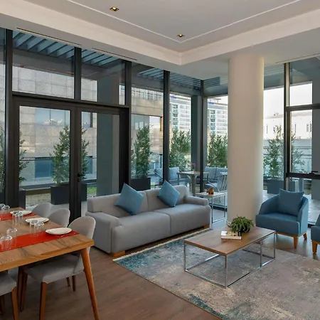 Movenpick Living West 5*