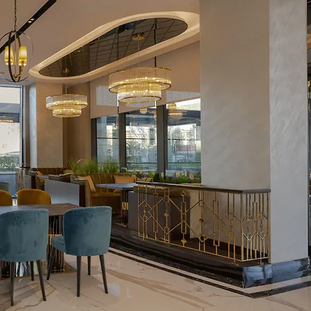 Movenpick Living West